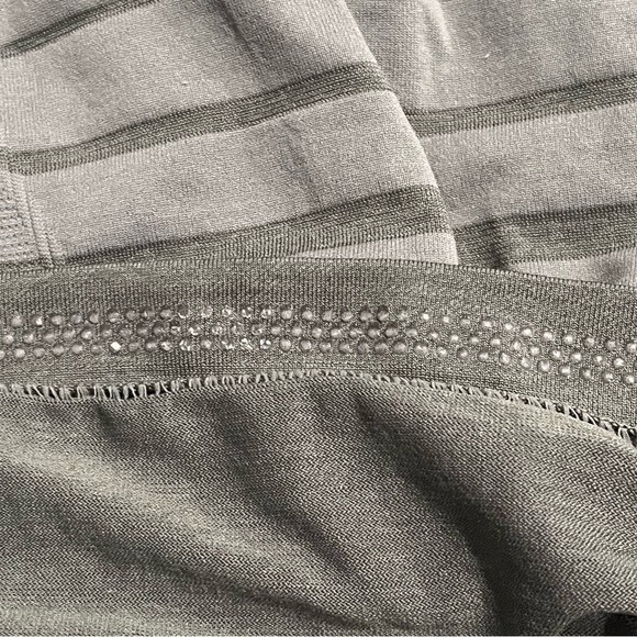 Athleta Olive Green Ombre Striped Short Sleeve Fastest Track Size XS - Picture 8 of 8